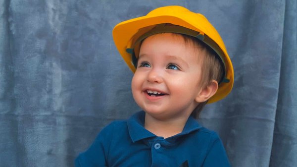 What Are the Best Active Noise-Cancelling Headphones for Focused Work in Noisy Offices?